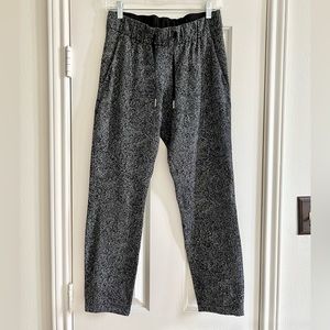 {Lululemon} On The Fly 7/8 Pants in Luxtreme 27” - 4